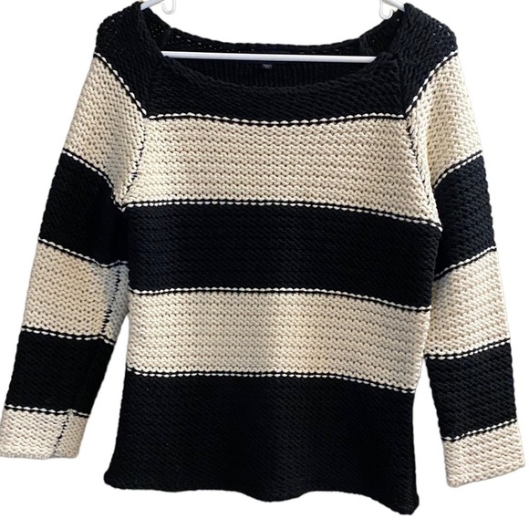 𝅺SANCTUARY Sweater Black and White Striped Size Small Sweater 3/4 Sleeves - Picture 1 of 6